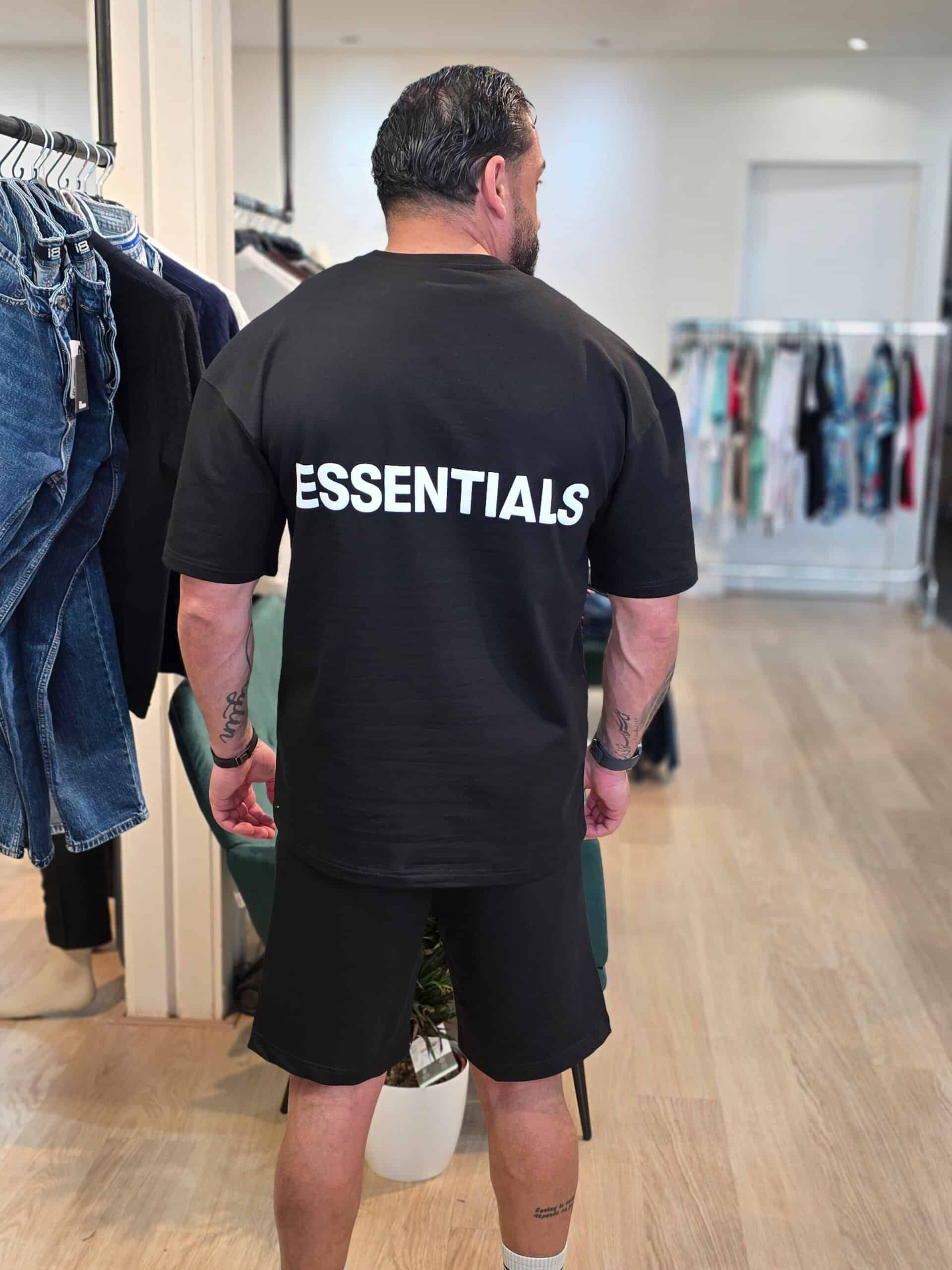 Essentials Oversized Zomerset Zwart