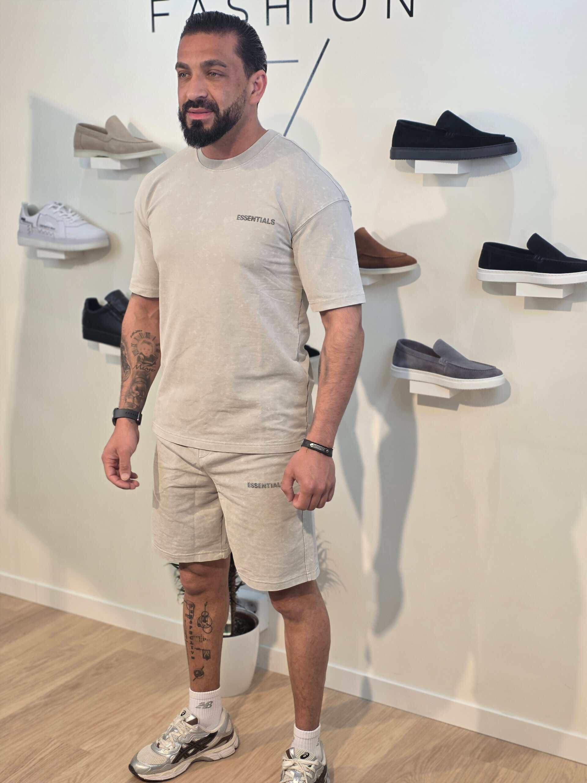 Essentials Zomerset Washed Grijs