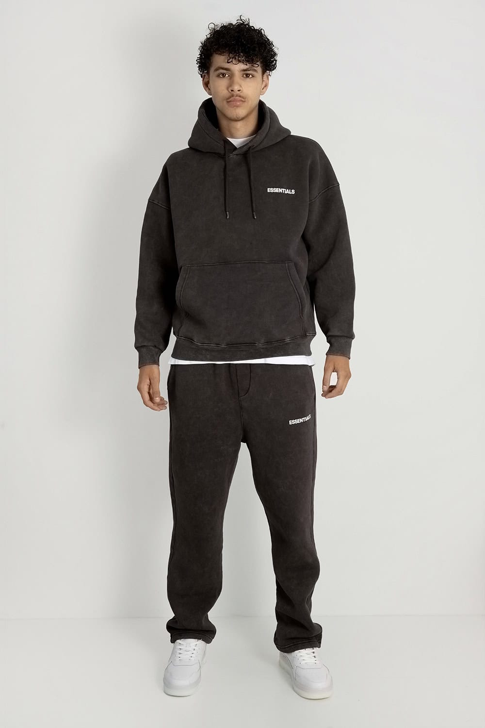 Essentials Washed Oversized Set Bruin 003